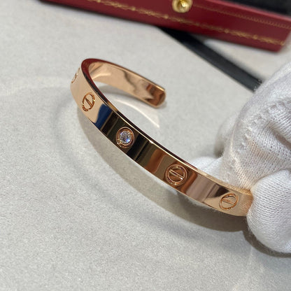 [Kismet Jewels ]LOVE BRACELET 6.1MM 1 DIAMOND OPEN CUFF