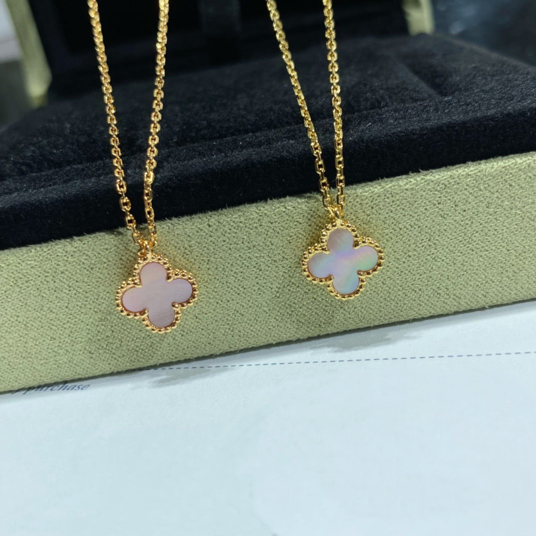 [Kismet Jewels ]CLOVER 15MM PINK MOTHER-OF-PEARL SINGLE FLOWER NECKLACE