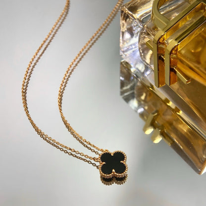 [Kismet Jewels ]CLOVER 15MM BLACK ONYX SINGLE FLOWER NECKLACE