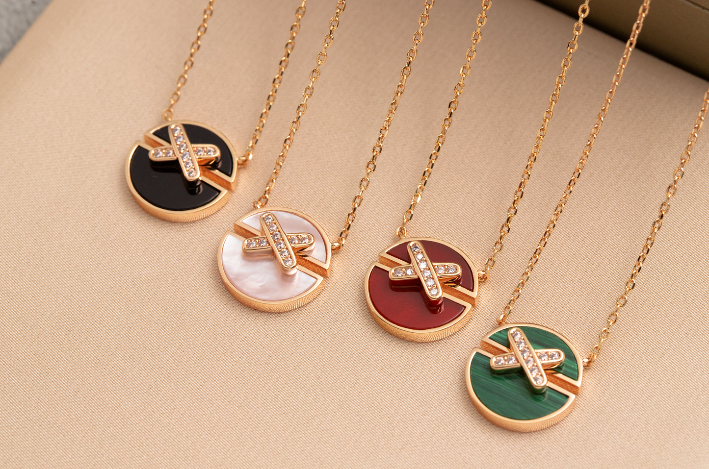[Kismet Jewels ]JEUX DE PINK GOLD DIAMOND NECKLACE