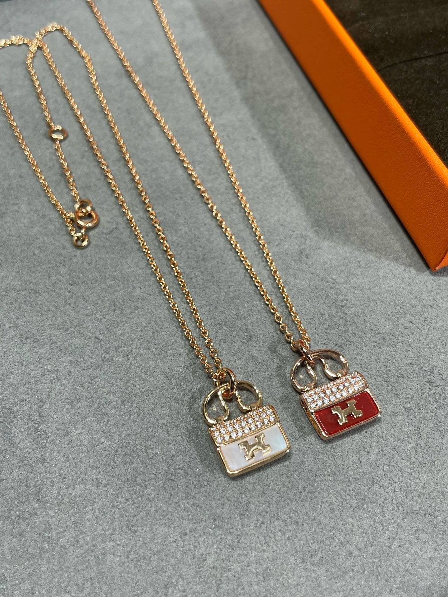 [Kismet Jewels ]H CIRCE MOISSANITE PENDANT NECKLACE GOLD