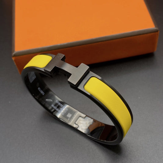 [Kismet Jewels ]CLIC HM SO BLACK YELLOW BRACELET