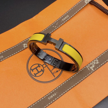 [Kismet Jewels ]CLIC HM SO BLACK YELLOW BRACELET