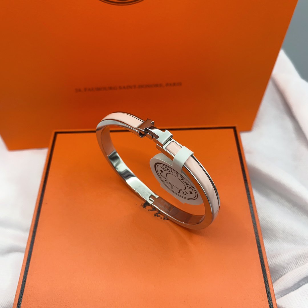 [Kismet Jewels ]CLASSIC HM CLIC  PINK 8MM ENAMEL BRACELET