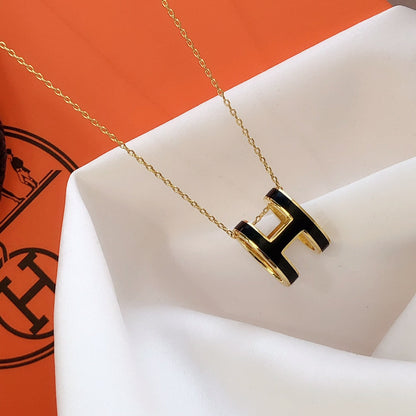 [Kismet Jewels ]HM CLIC BLACK ENAMEL GOLD NECKLACE