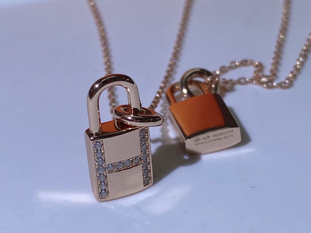 [Kismet Jewels ]HM ADVANCED NICHE LOCK HEAD NECKLACE DIAMONDS
