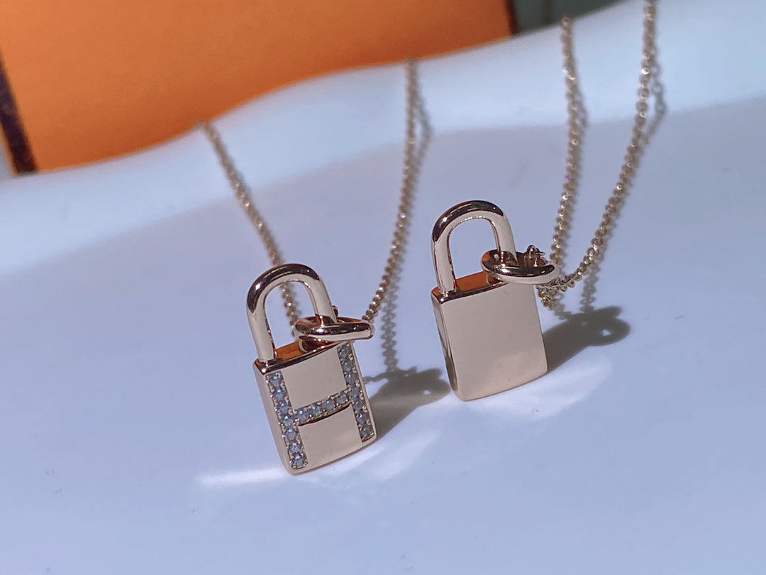 [Kismet Jewels ]HM ADVANCED NICHE LOCK HEAD NECKLACE DIAMONDS