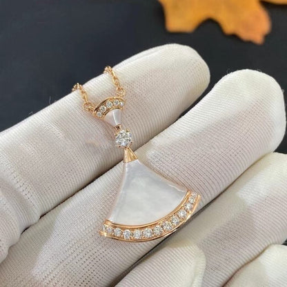 [Kismet Jewels ]DREAM NECKLACE MOP PINK GOLD DIAMOND