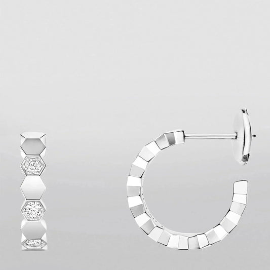 [Kismet Jewels ]Hollow Design Four-Leaf Clover Flower Shape Ring