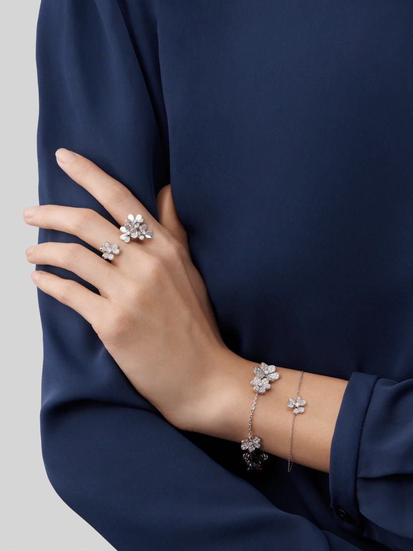 [Kismet Jewels ]FRIVOLE SILVER FLOWER DIAMOND BRACELET