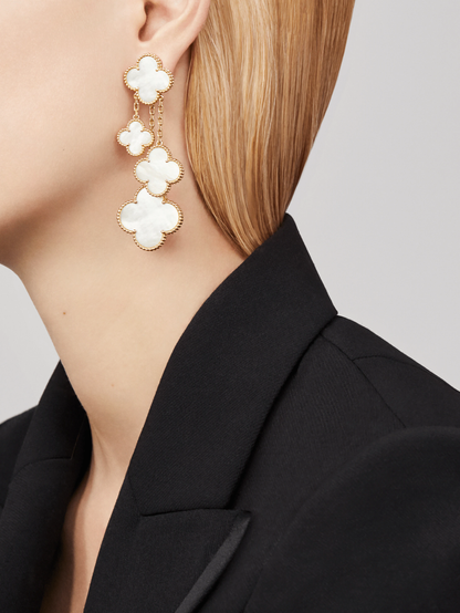 [Kismet Jewels ]CLOVER EARRINGS WHITE MOP 4 MOTIFS GOLD
