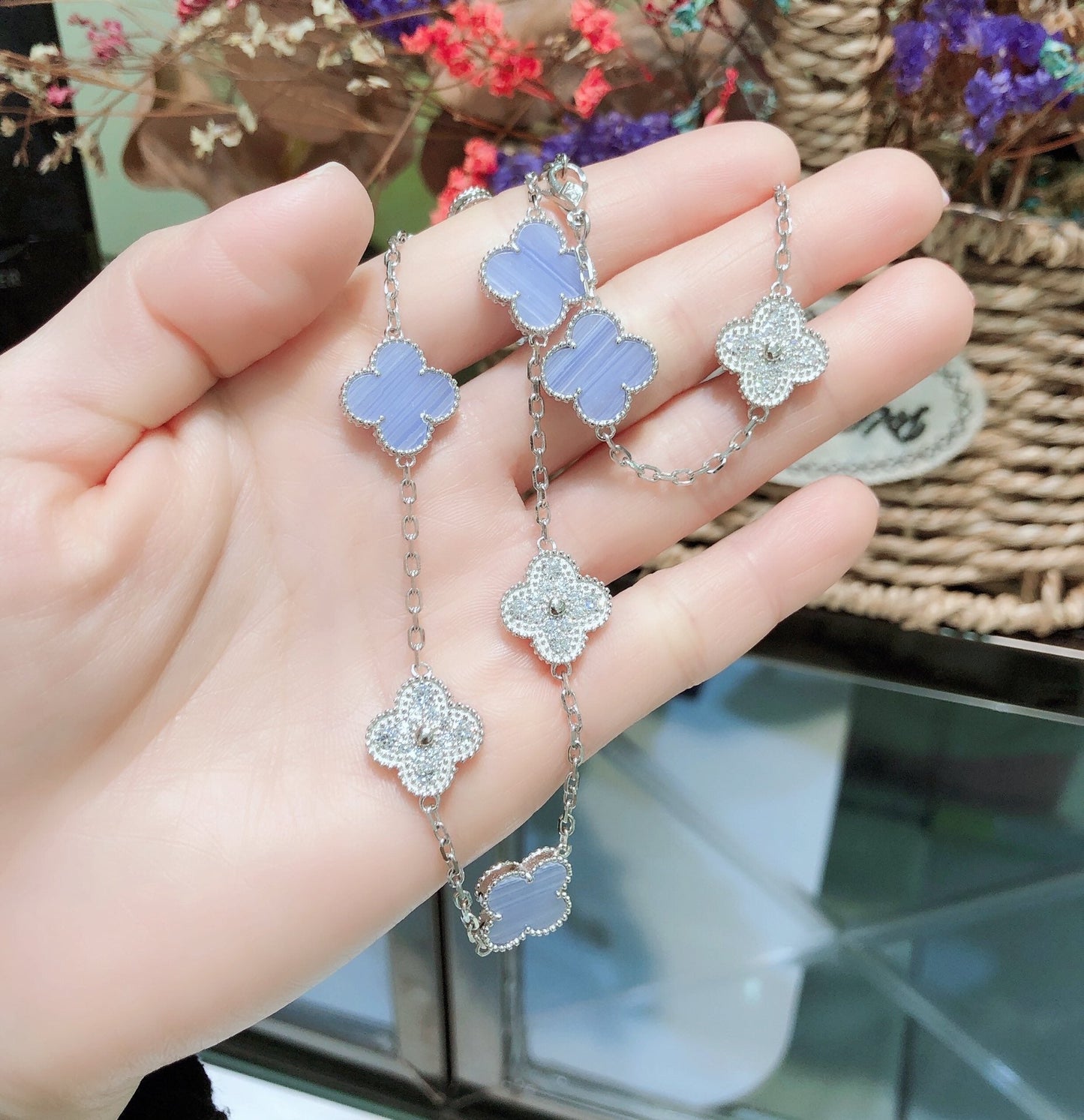[Kismet Jewels ]CLOVER 10 MOTIFS CHALCEDONY DIAMONDS SILVER NECKLACE