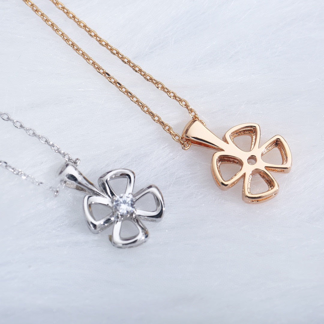 [Kismet Jewels ]FIOREVER NECKLACE DIAMOND CENTER