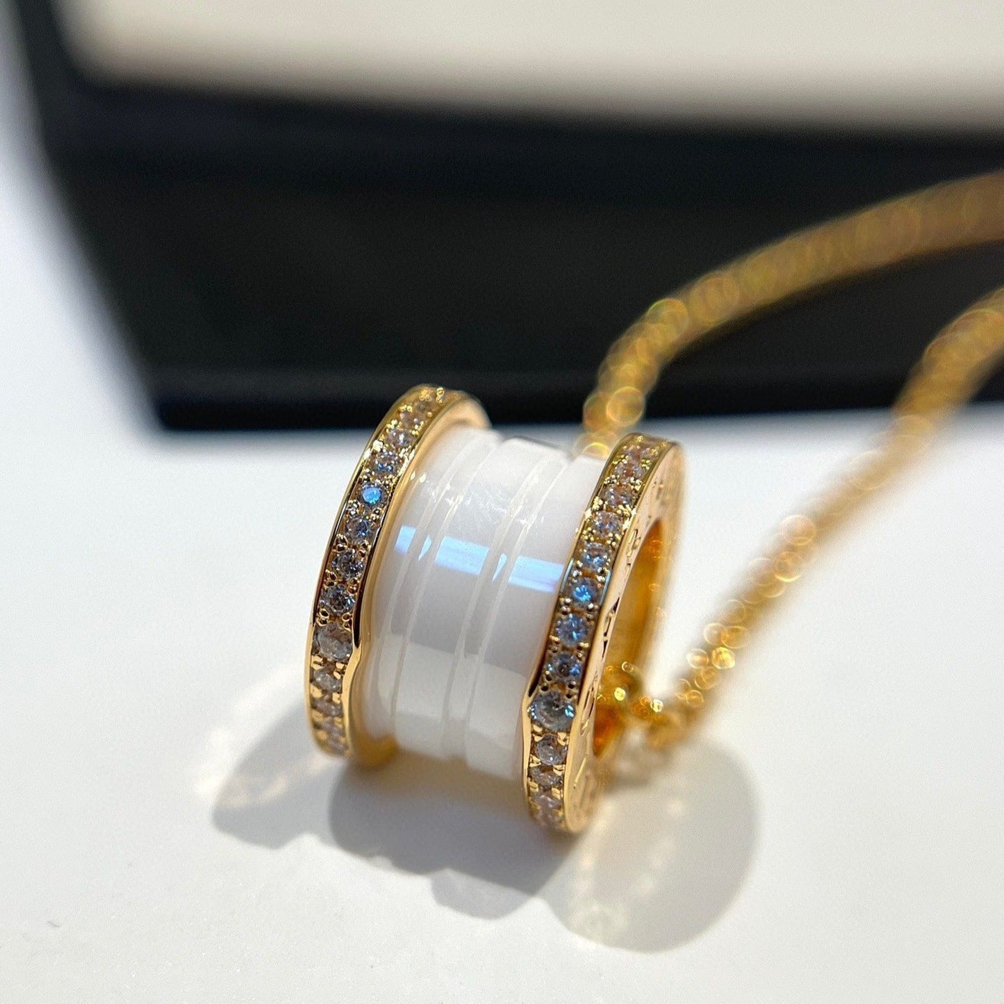 [Kismet Jewels ]ZERO 1 WHITE CERAMIC DIAMOND PINK GOLD NECKLACE
